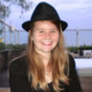 Meet your Posher, Kendra